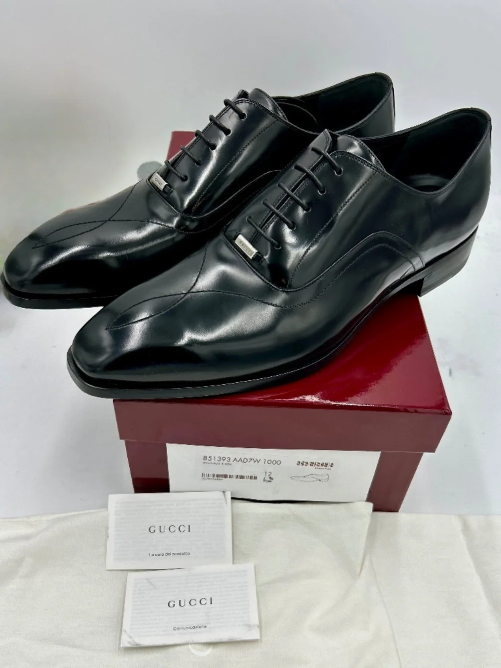 Men’s Gucci Topstitch Leather Lace-Up Oxford Dress Shoes. Size 12 fits 12.5.